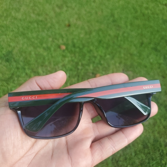 NEW Gucci Grey and Black Rectangular Women's Sunglasses - Picture 2 of 6